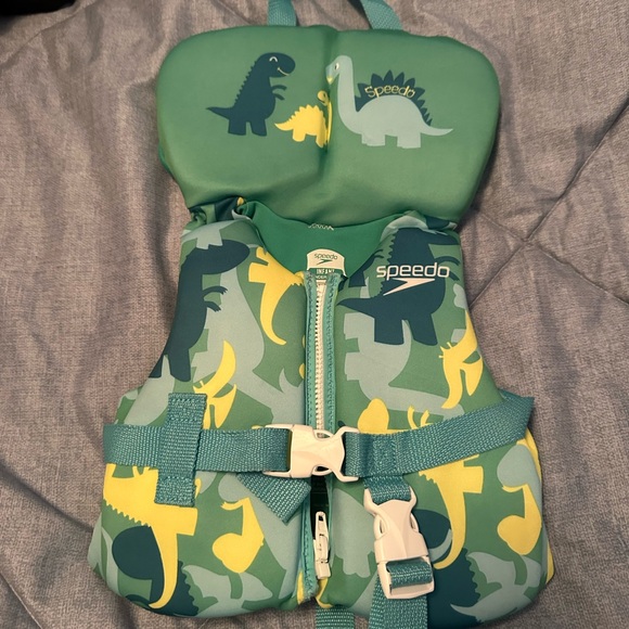 Life jacket - Picture 5 of 5